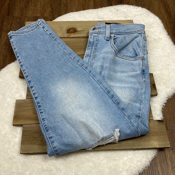 Levi's Silver Tab Distressed Mom Jeans - Picture 1 of 6